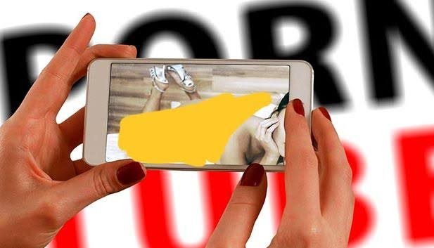 Suami Pengoleksi Foto Bugil ART Lagi Mandi Divonis 2,5 Tahun Bui, Istrinya 18 Bulan Penjara