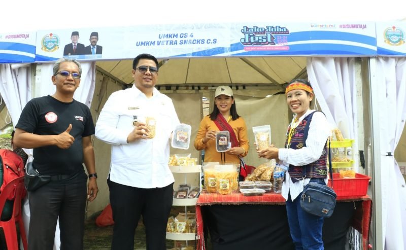 UMKM Produk Samosir dan Panggung Hiburan Ramaikan Event Aquabike 2023