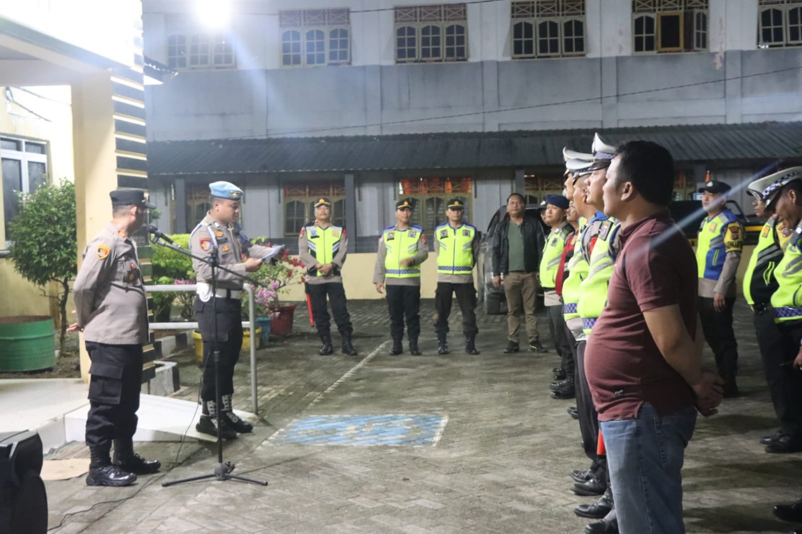 Kapolsek Firdaus Pimpin Patroli/Razia Gabungan