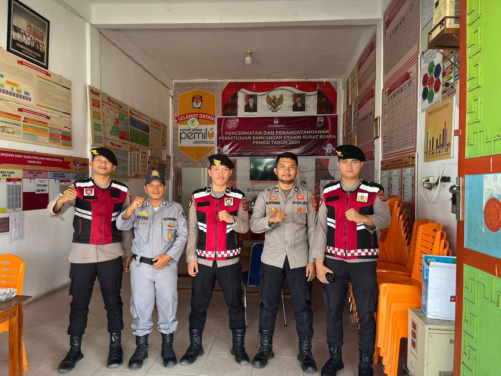 Sat Samapta Polres Polres Lakukan Patroli Dialogis Sampaikan Pesan Kamtibmas Pada Masyarakat