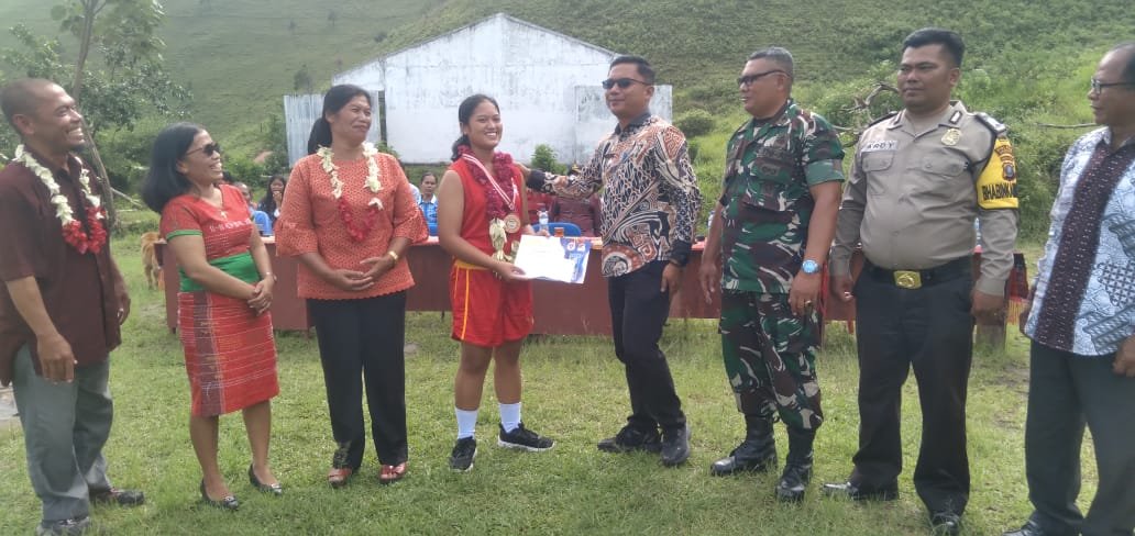 SMANSA Harian Sambut Kehadiran Gressi Rosensia Sagala, Atlet Wushu Kabupaten Samosir