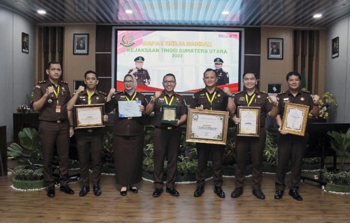 Kejari Langkat Raih Predikat Satuan Kerja Terbaik Se- Sumut