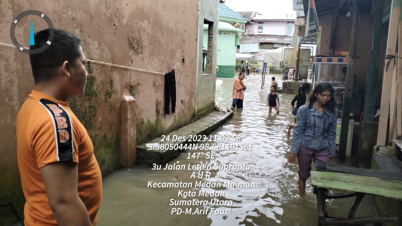 Hujan Deras, Puluhan Rumah di Kampung Aur Digenangi Air
