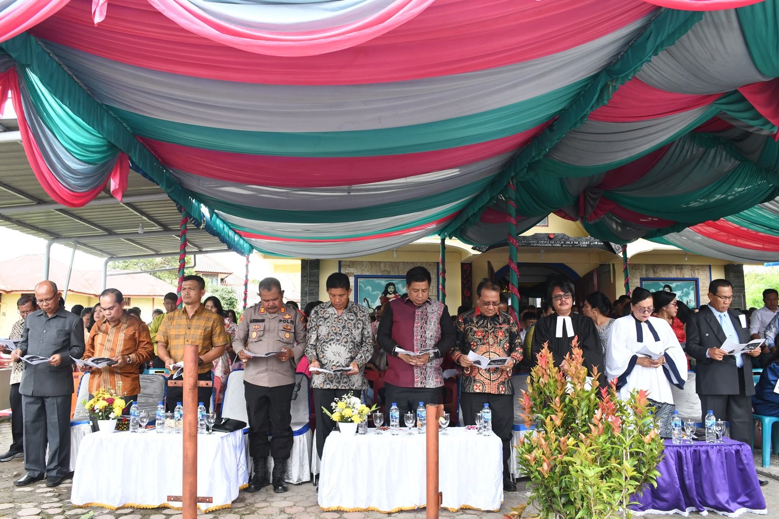 Bupati Samosir Hadiri Perayaan Natal di Gereja HKBP Pangururan Kota