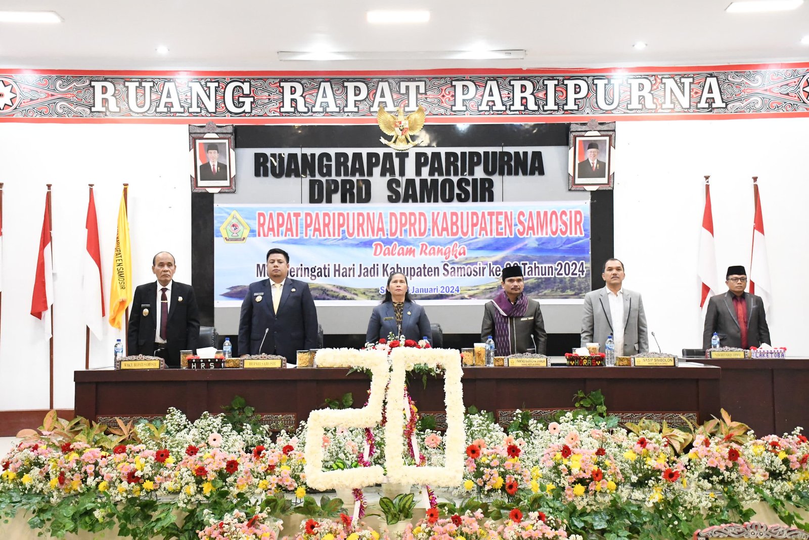 Sambut Hari Jadi ke-20 Kabupaten Samosir, Bupati Hadiri Rapat Paripurna DPRD