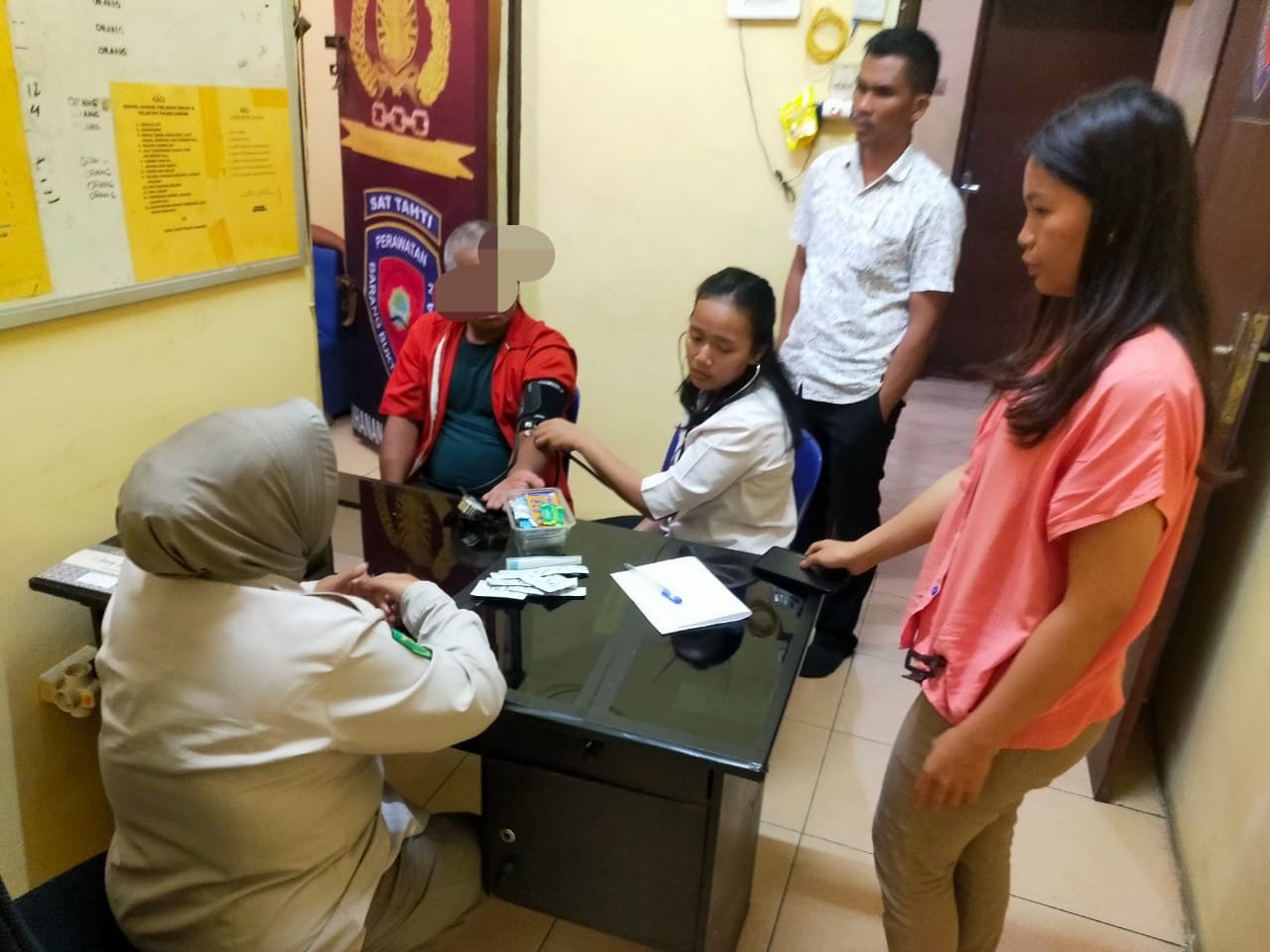 Polres Samosir, Cek Kesehatan dan Penguatan Rohani Tahanan