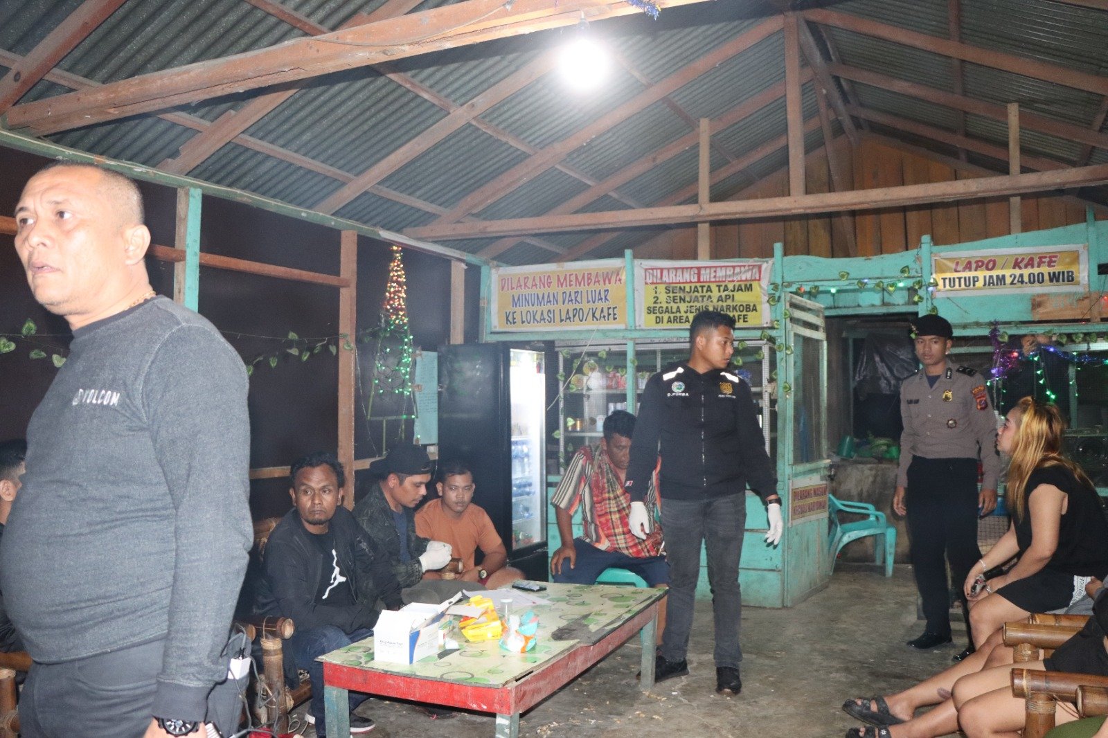 Gerebek Cafe di Mardingding, Polres Tanah Karo Amankan 14 Orang