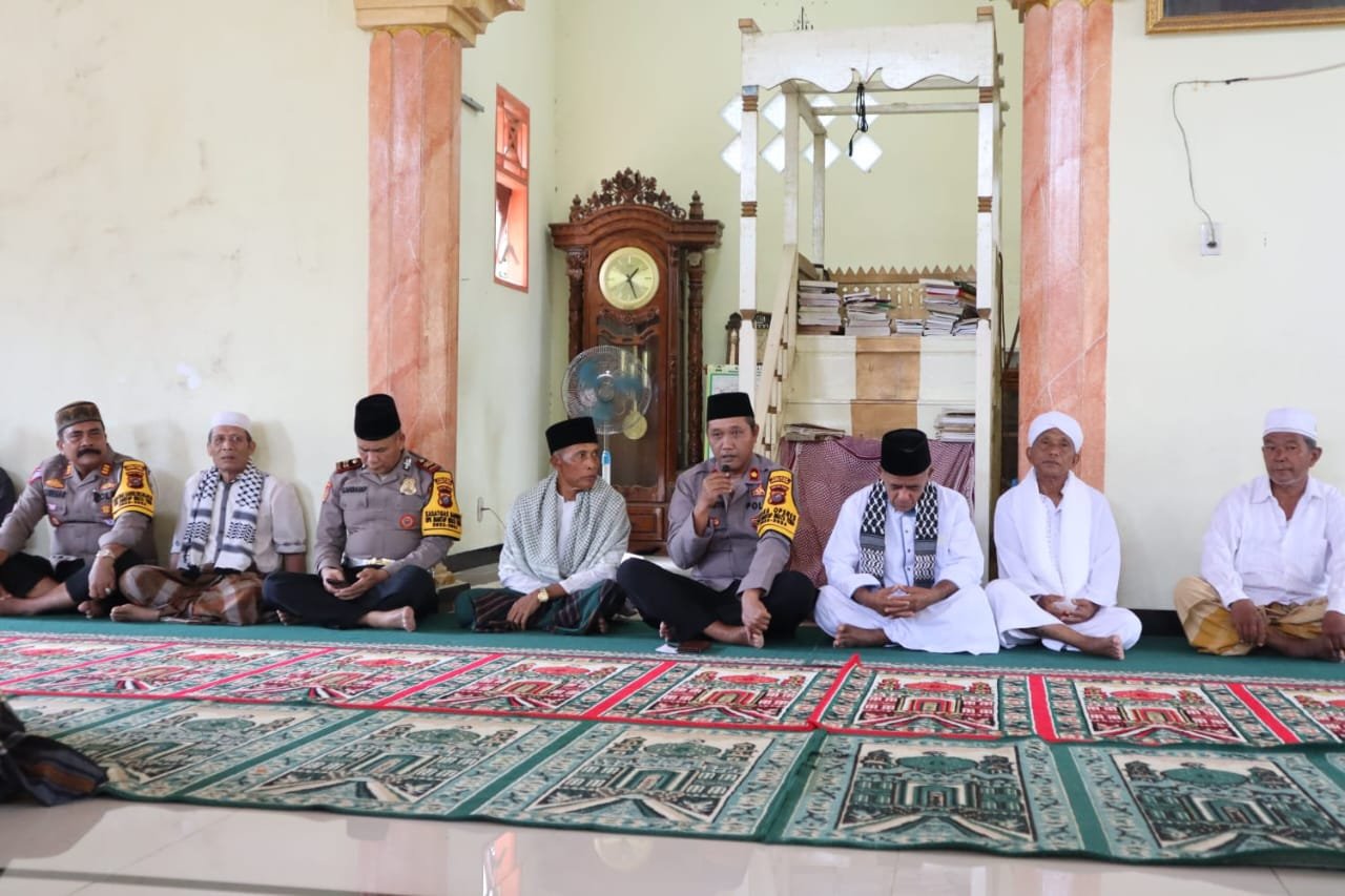 Polres Palas Tampung Keluhan Masyarakat Dalam “Jum’at Curhat” Di Mesjid Raya An-Nur Desa Hasahatan Julu