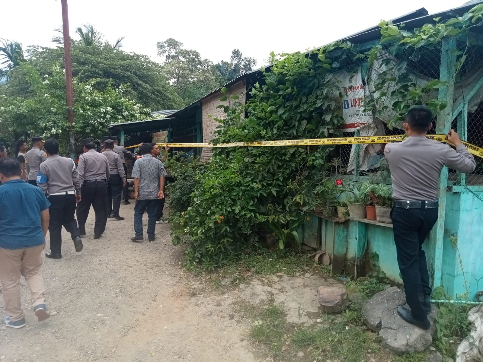 Pasca Penggrebekan, Polres Tanah Karo Segel Cafe di Dusun Sembekan