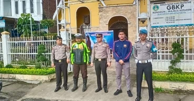 Ciptakan Rasa Aman Saat Ibadah, Polres Tanah Karo Gelar Pengamanan di Gereja