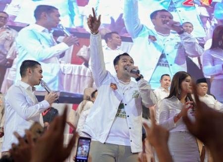 Ketua TKD Sumut Tegaskan Munculnya Salam 4 Jari Tak Gentarkan Semangat Menangkan Prabowo – Gibran