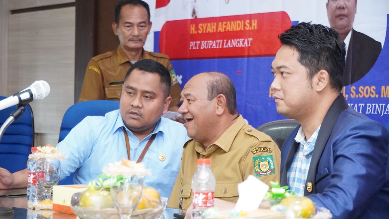 Hadiri Seminar Nasional Beasiswa, Syah Afandin: Tanamkanlah Dihati Jadi Orang Hebat
