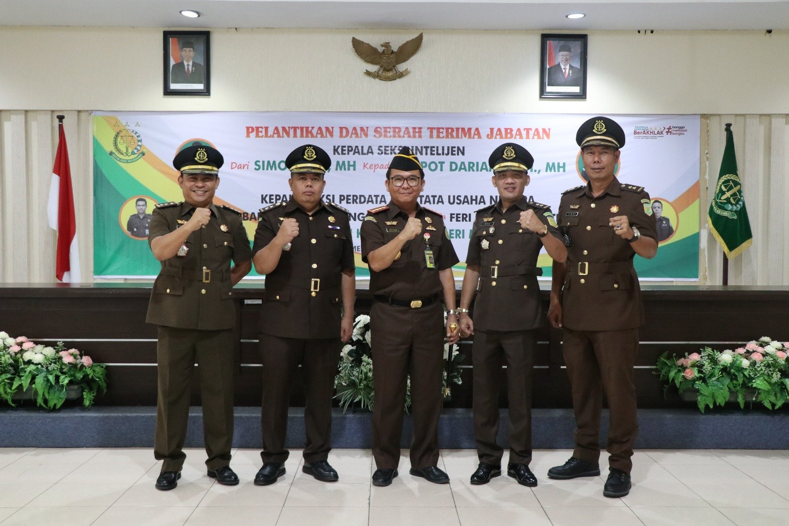 Lantik Kasi Intel dan Kasi Datun, Ini Pesan Kajari Medan Muttaqin Harahap