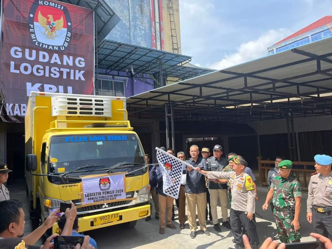 Kapolres Tanah Karo Bersama Forkopimda, Lepas Pengawalan Pendistribusian Logistik Pemilu