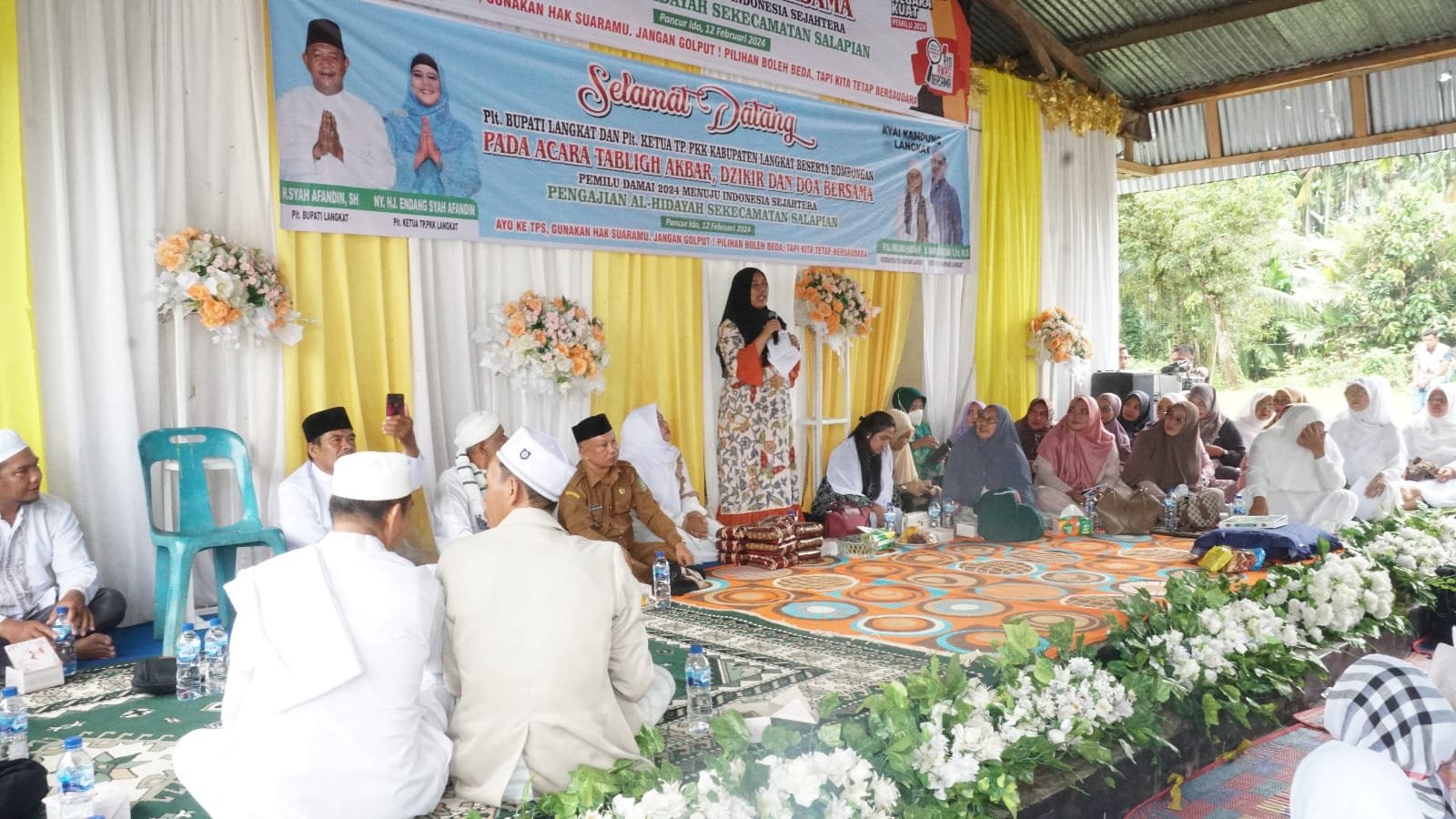 Pengajian Akbar Kecamatan Salapian, Ny. Endang Kurniasih Syah Afandin: Jangan Golput