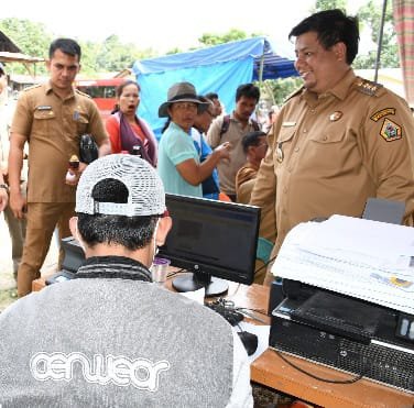 Bupati Samosir Melayani Masyarakat Desa Parmonangan