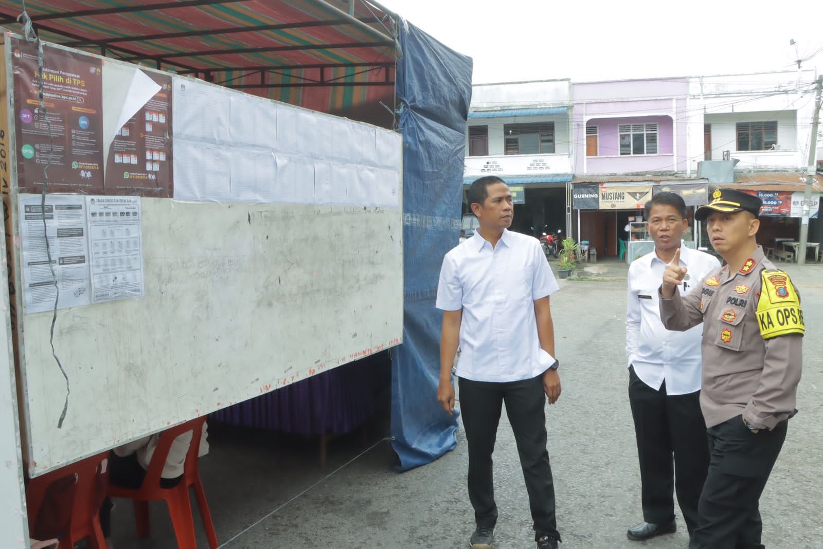 Kapolres Samosir Bersama Forkopimda Monitoring Pemungutan Suara Pemilu