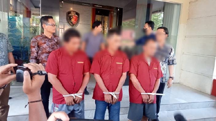 Polisi Buru Otak Pelaku Penganiayaan dan Pembakaran Mobil Wartawan