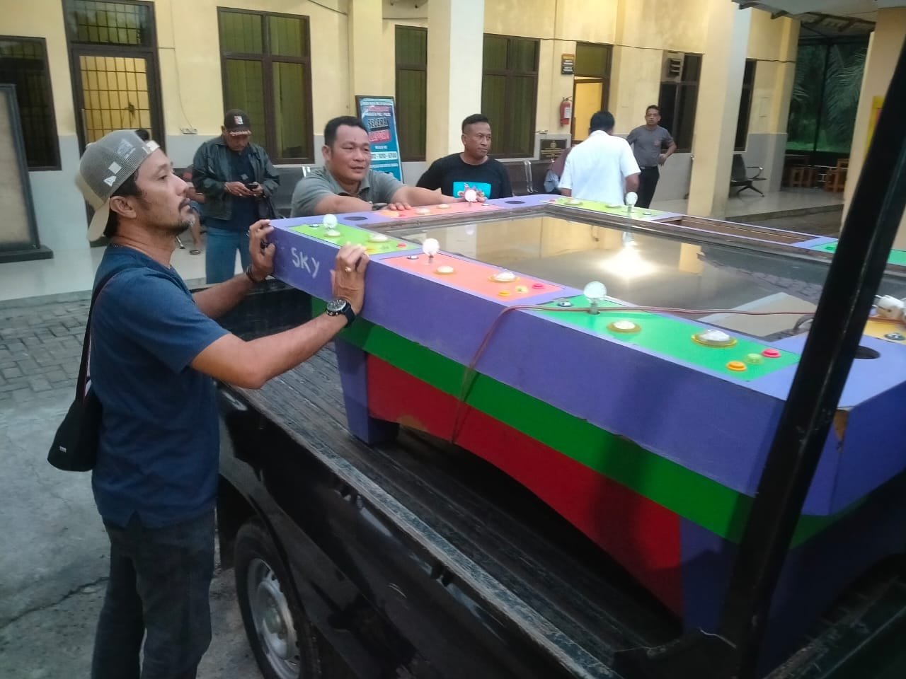 Reskrim Polres Sergai Angkut Meja Tembak Ikan,Kapolres Tegaskan Tak Ada Tempat Untuk Judi.