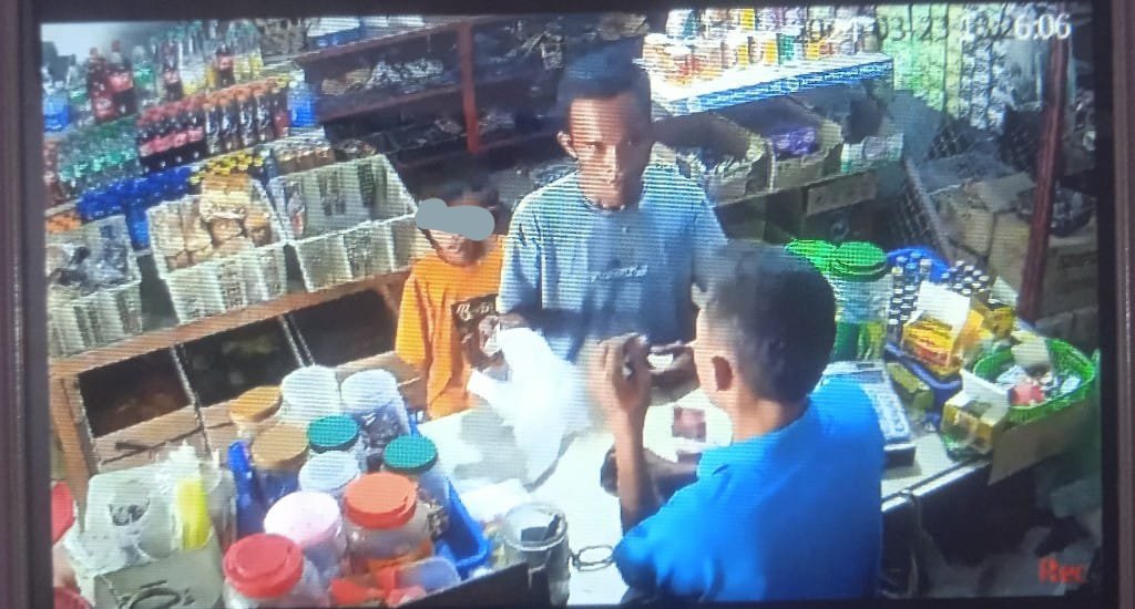 Pengusaha Grosir Diimbau Waspada, Modus Bawa Istri dan Anak Mencuri Uang Dilaci