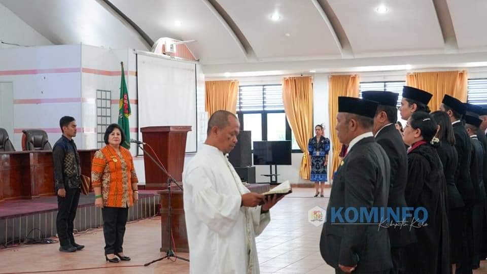Bupati Karo Lantik Pejabat Administrator dan Pengawas di Lingkungan Pemerintah Kabupaten Karo