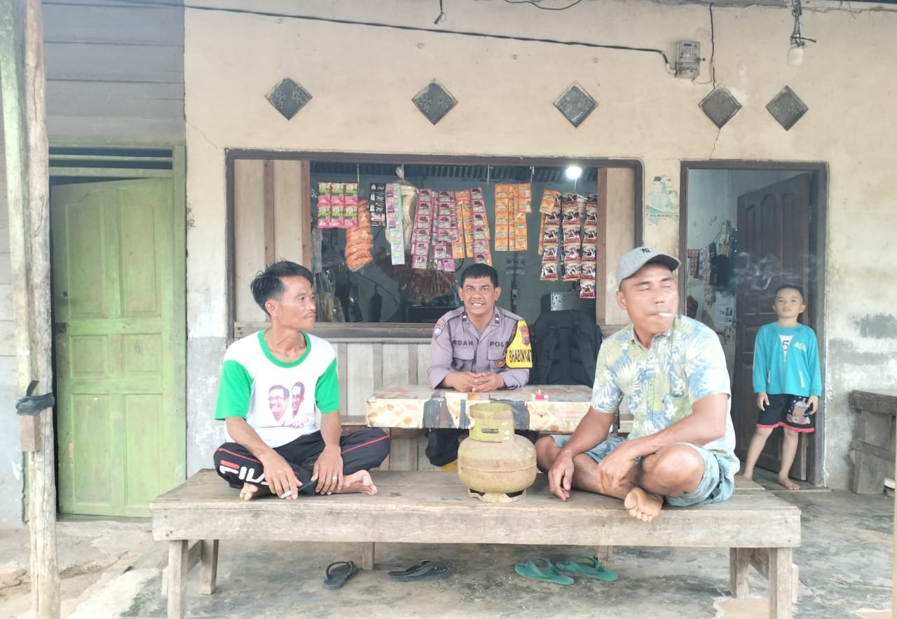 Ciptakan Kamtibmas Aman dan Kondusif, Bhabinkamtibmas Laksanakan Sambang dan Tatap Muka