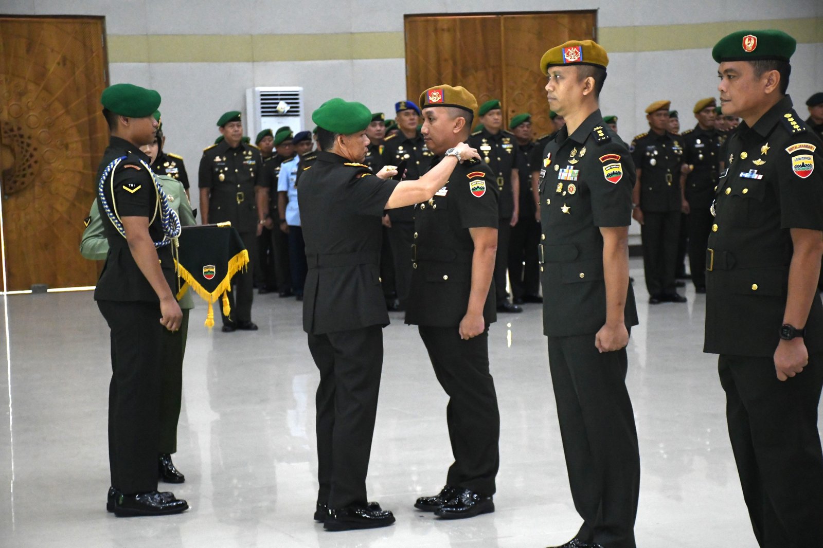 Pangdam I/BB Pimpin Sertijab Danmenarhanud 2/SSM dan Penyerahan Jabatan Kabintaljarahdam serta Tradisi Korps