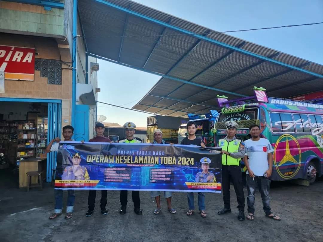 Satuan Lalu Lintas Polres Tanah Karo Sosialisasi Ops Keselamatan Toba 2024 di Kabanjahe