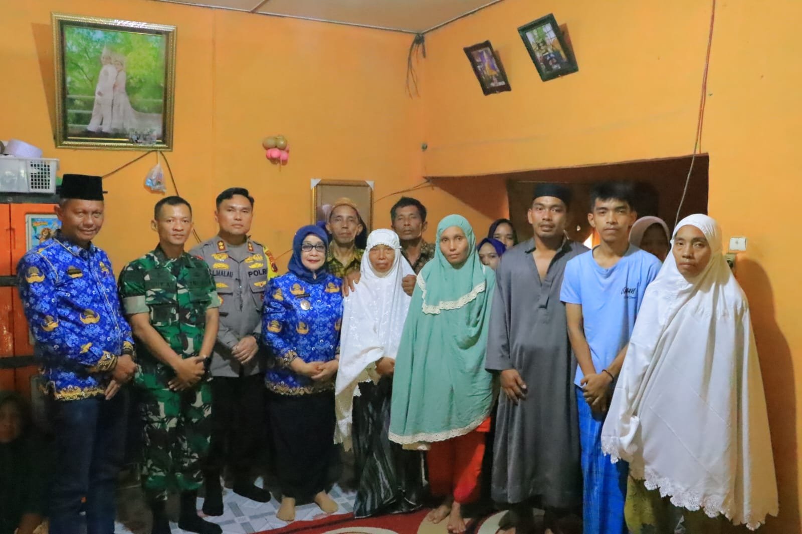 Dandim 0209/LB Bersama Plt Bupati & Kapolres Sambangi Rumah Duka Alm M. Harahap