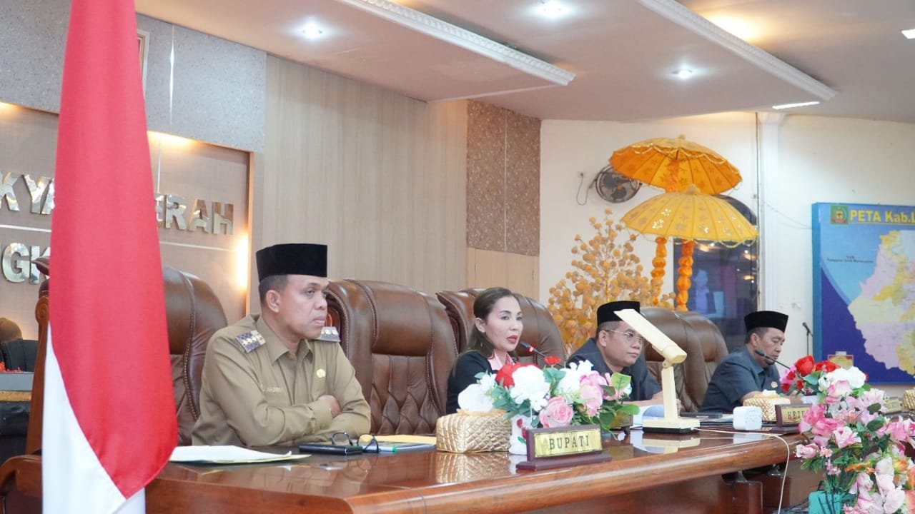 Faisal Hasrimy Sampaikan LKPJ Bupati Langkat 2023 dan Perubahan Propemperda di Paripurna DPRD