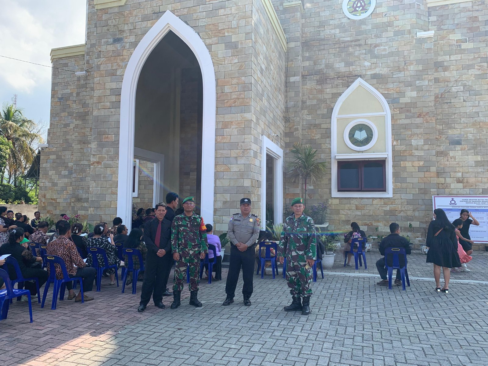 Polres Samosir Amankan Ibadah Jumat Agung