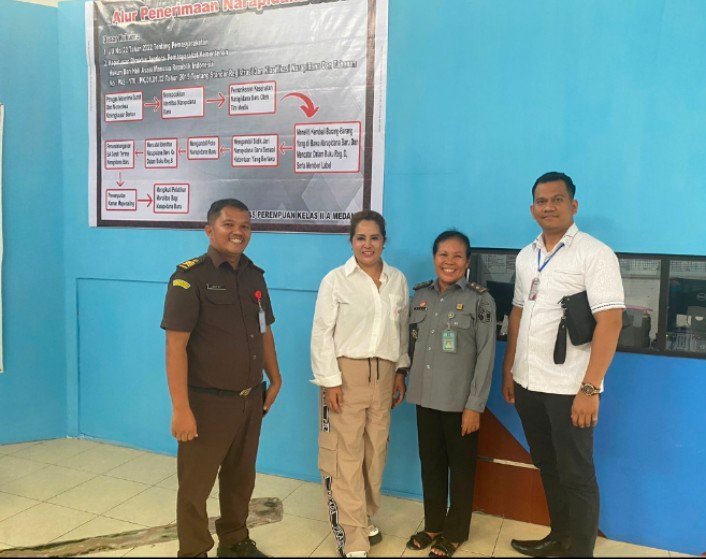 Kejari Medan Eksekusi Terpidana Korupsi Oknum Notaris Elviera