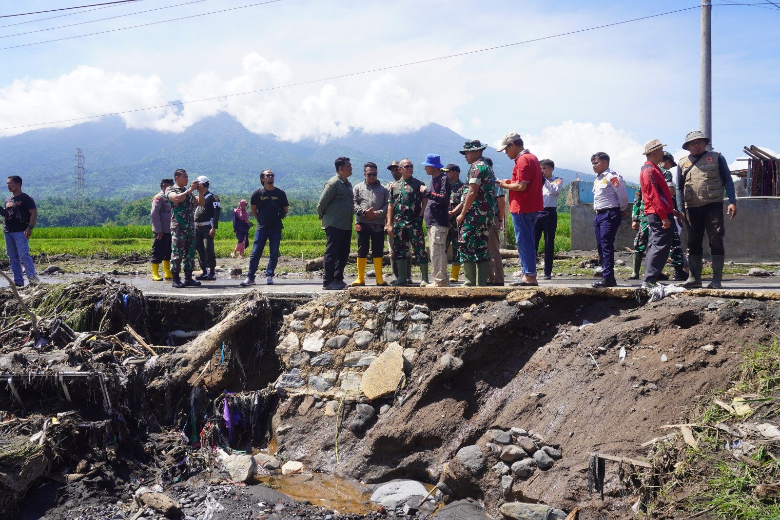 Danrem 032/WBR Cek LokasiI Terdapak Banjir Lahar Dingin Gununh Marapi