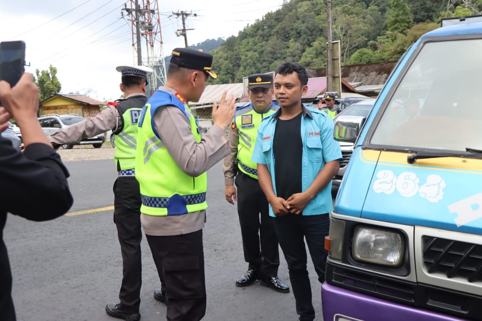 Arus Mudik Lebaran 2024, Polres Tanah Karo Periksa Urine Supir AKDP