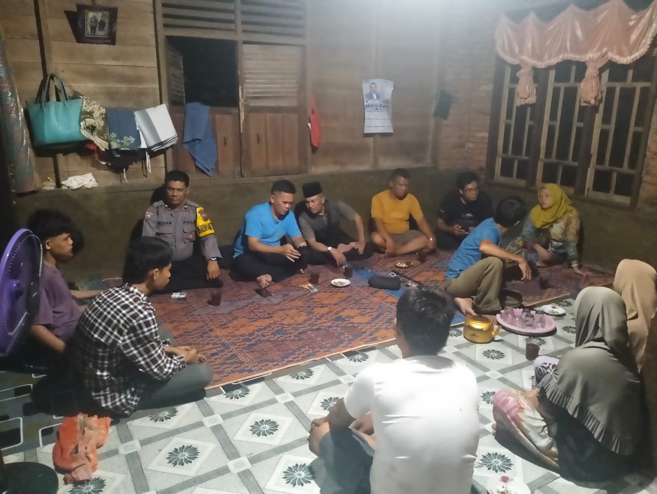Bhabinkamtibmas Polsek Barteng Sambangi Desa Binaan