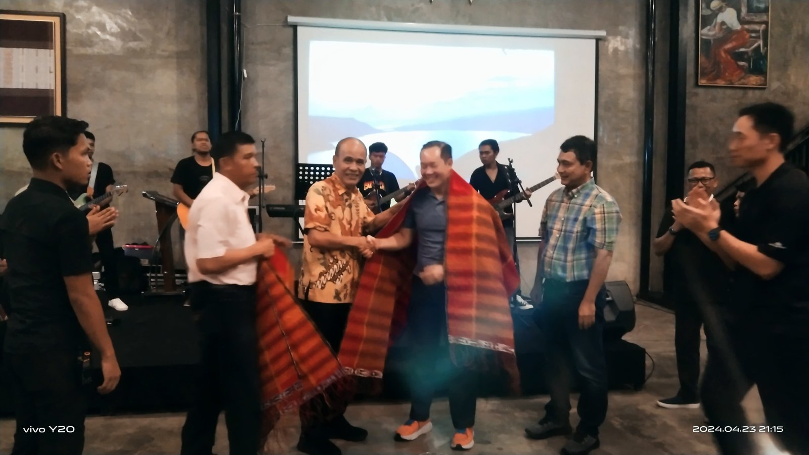 Wabup Samosir Sambut Kehadiran Commander Of 2nd People Defence Force AD Singapore