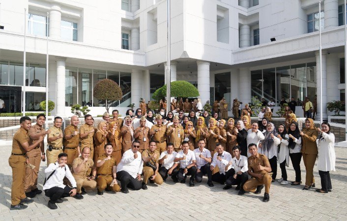 Pj Gubernur Hassanudin Pimpin Apel Perdana Usai Liburan Idul Fitri 1445 H,Kehadiran PNS Pemprov Sumut 99,49%