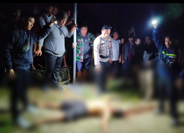 Diduga Salah Paham, Tetangga Dibacok Hingga Tewas