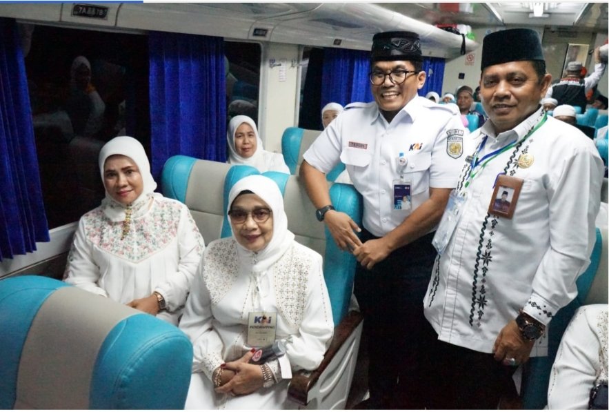 Tamu Allah Asal Labuhan Batu, Naik Kereta Api Menuju Ahmed