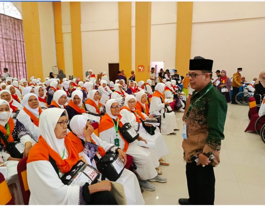 Pemkab Sergai Berikan Tali Asih kepada Petugas Haji Daerah