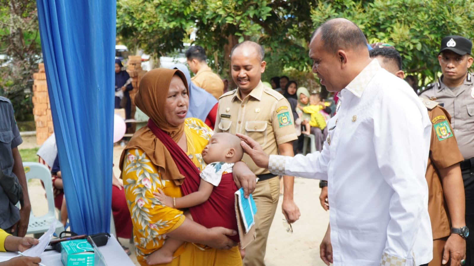 Tinjau Posyandu, Pj. Bupati Langkat: Jangan Lelah Mencintai Negeri dan Masyarakat