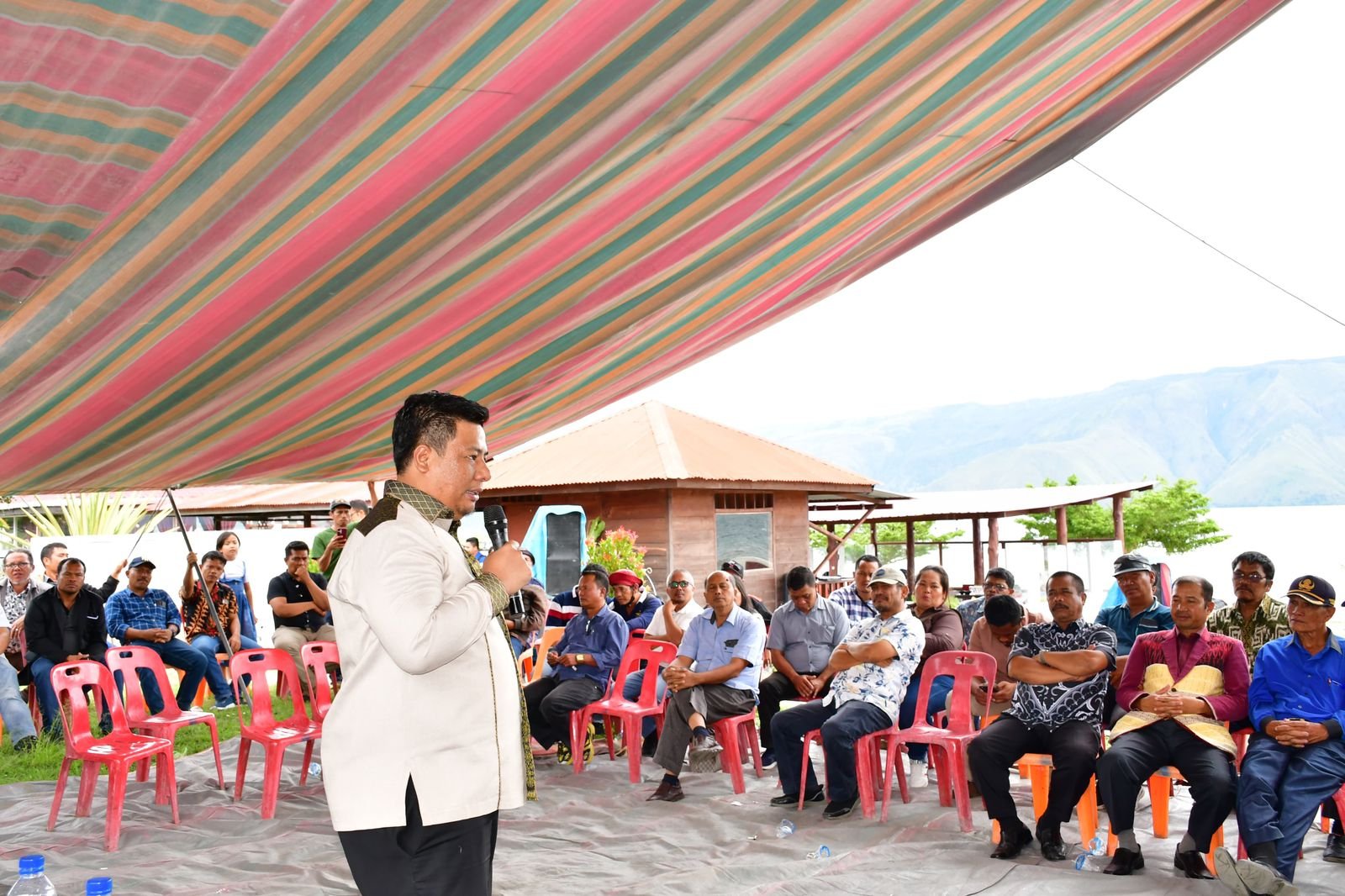 Family Gathering Bupati Samosir Bersama Kepala Desa/Lurah dan Camat