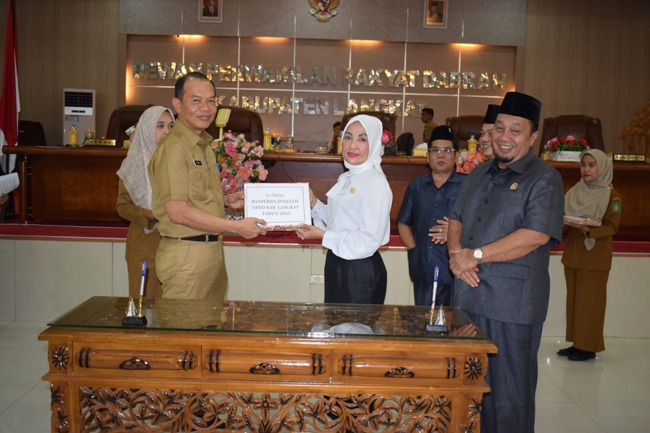 DPRD Langkat Gelar Paripurna Penjelasan 6 Ranperda