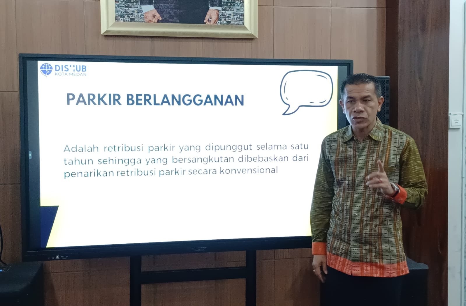 Seluruh Kendaraan ASN Pemko Medan, Wajib Gunakan Stiker Parkir Berlangganan