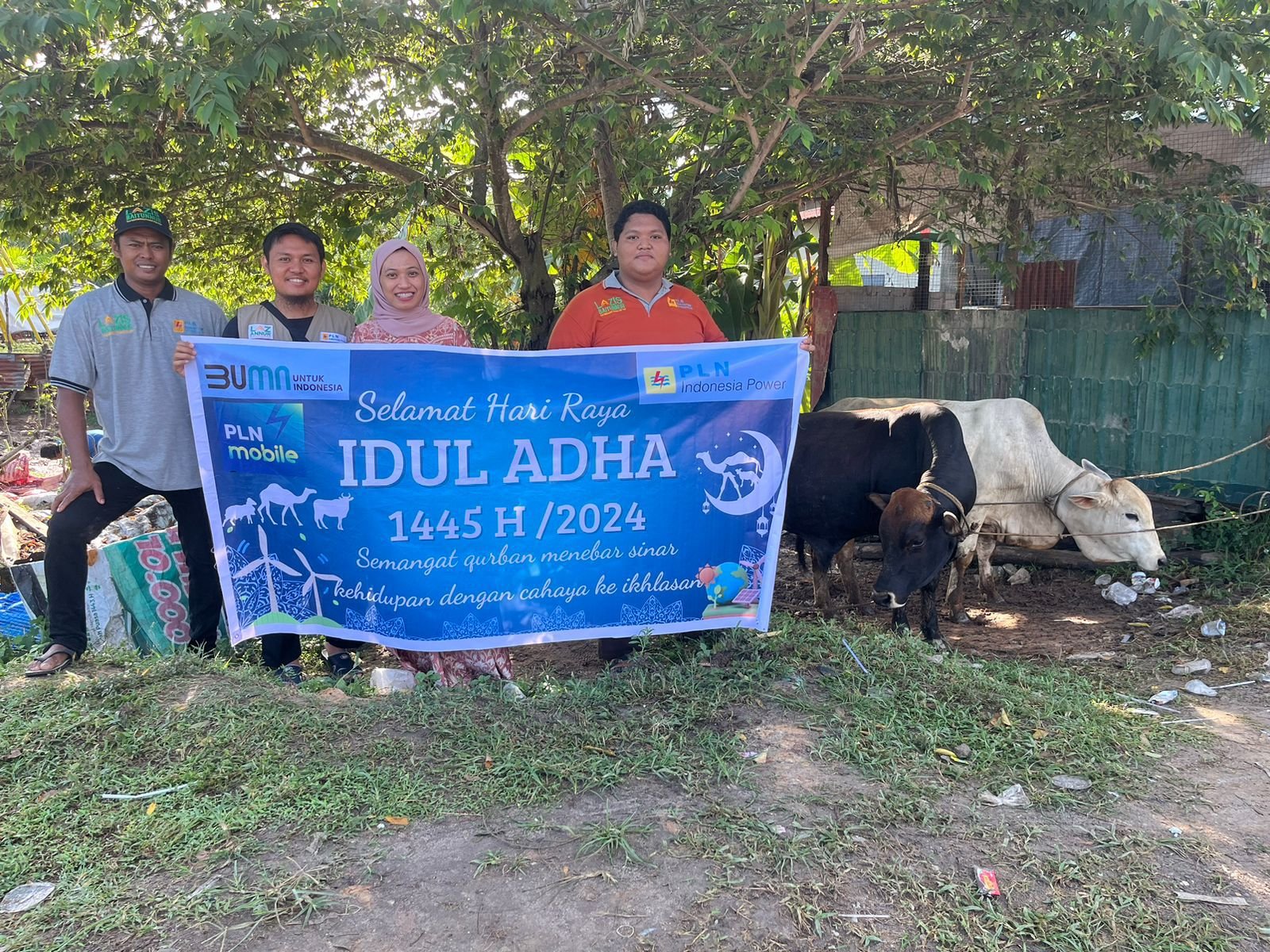 PLN Indonesi Power UBP Pangkalan Susu, Salurkan 1100 Bungkus Daging Kurban Pada Idul Adha 1445 H