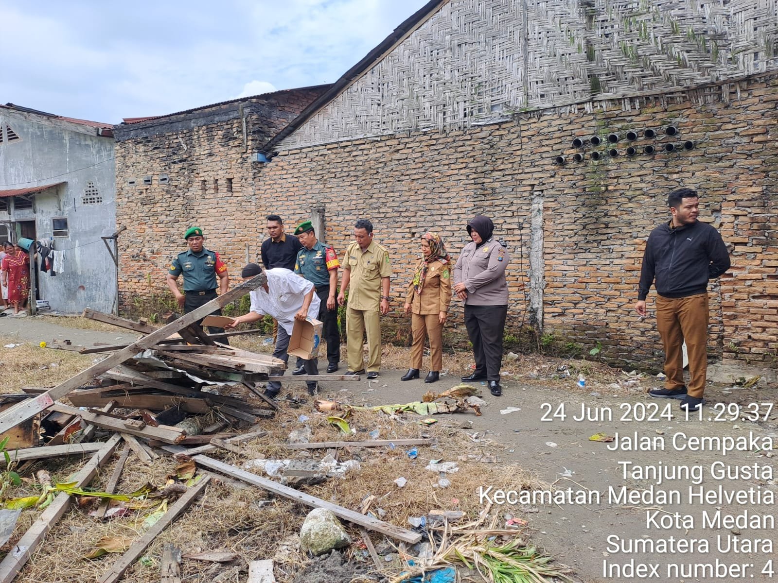 Pondok Narkoba di Tanjung Gusta Dirubuhkan