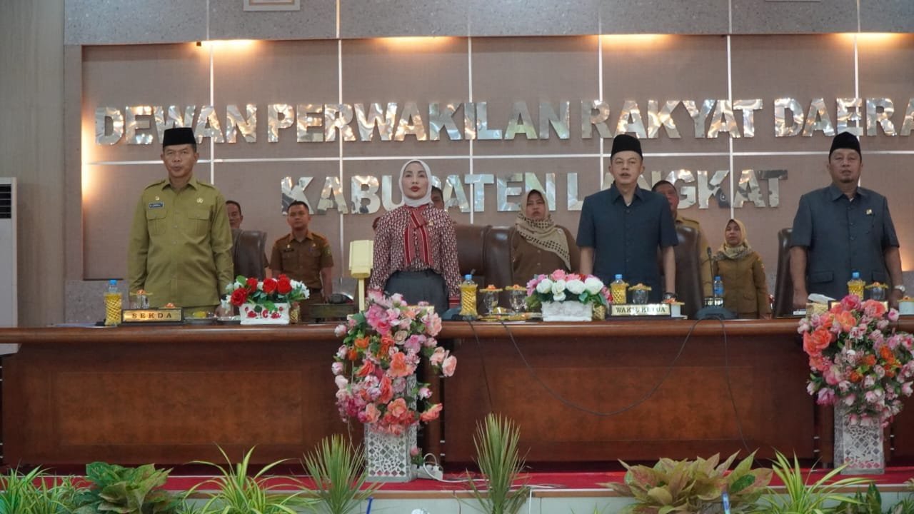 Sekda Langkat Sampaikan Pertanggungjawaban Bupati di DPRD