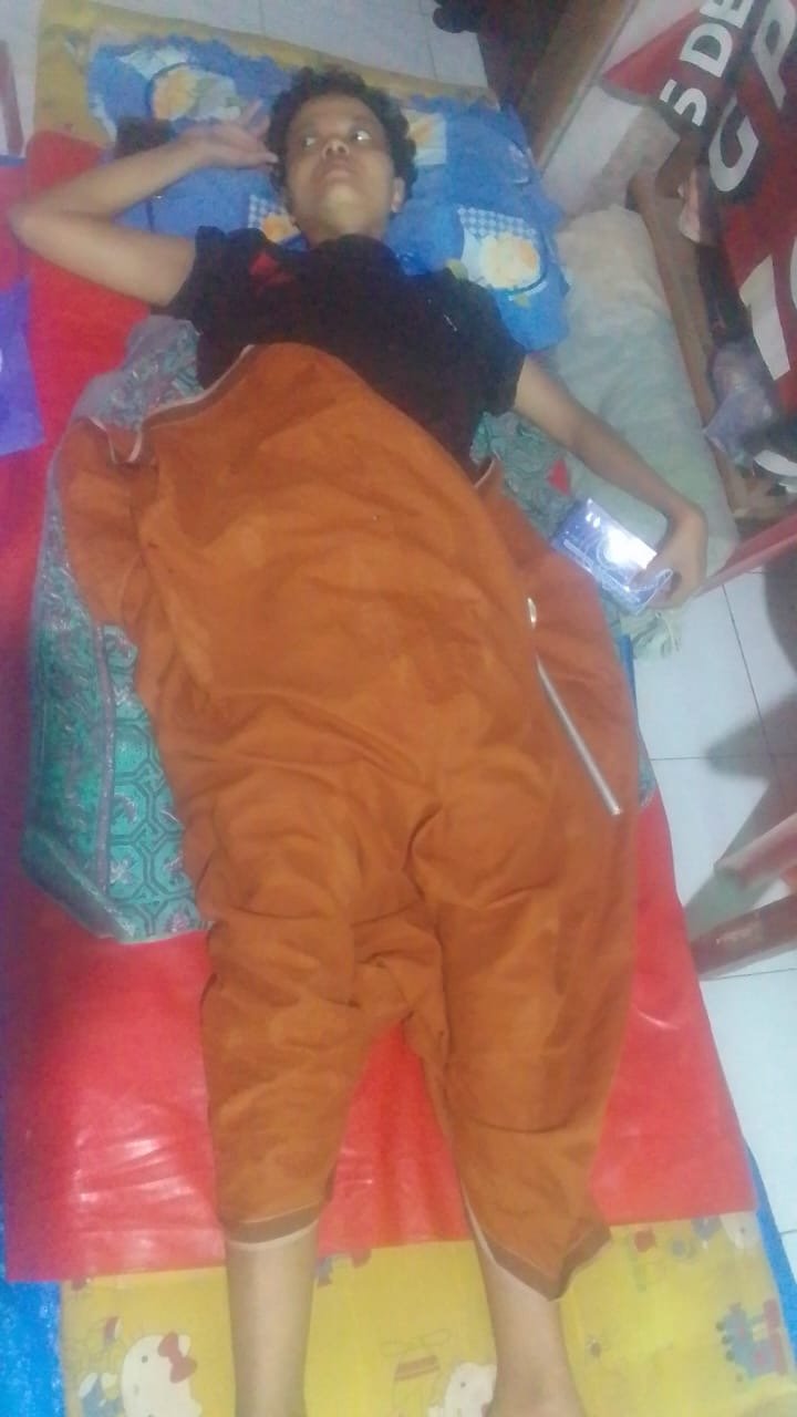 Ketua Gappi Sumut Kunjungi Kediaman Kiki Sundari, Pasien Kaki Lumpuh