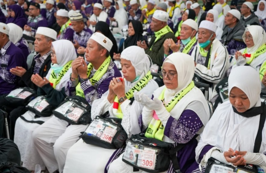 Kloter 24 Debarkasi Medan Tiba di Tanah Air dengan Selamat