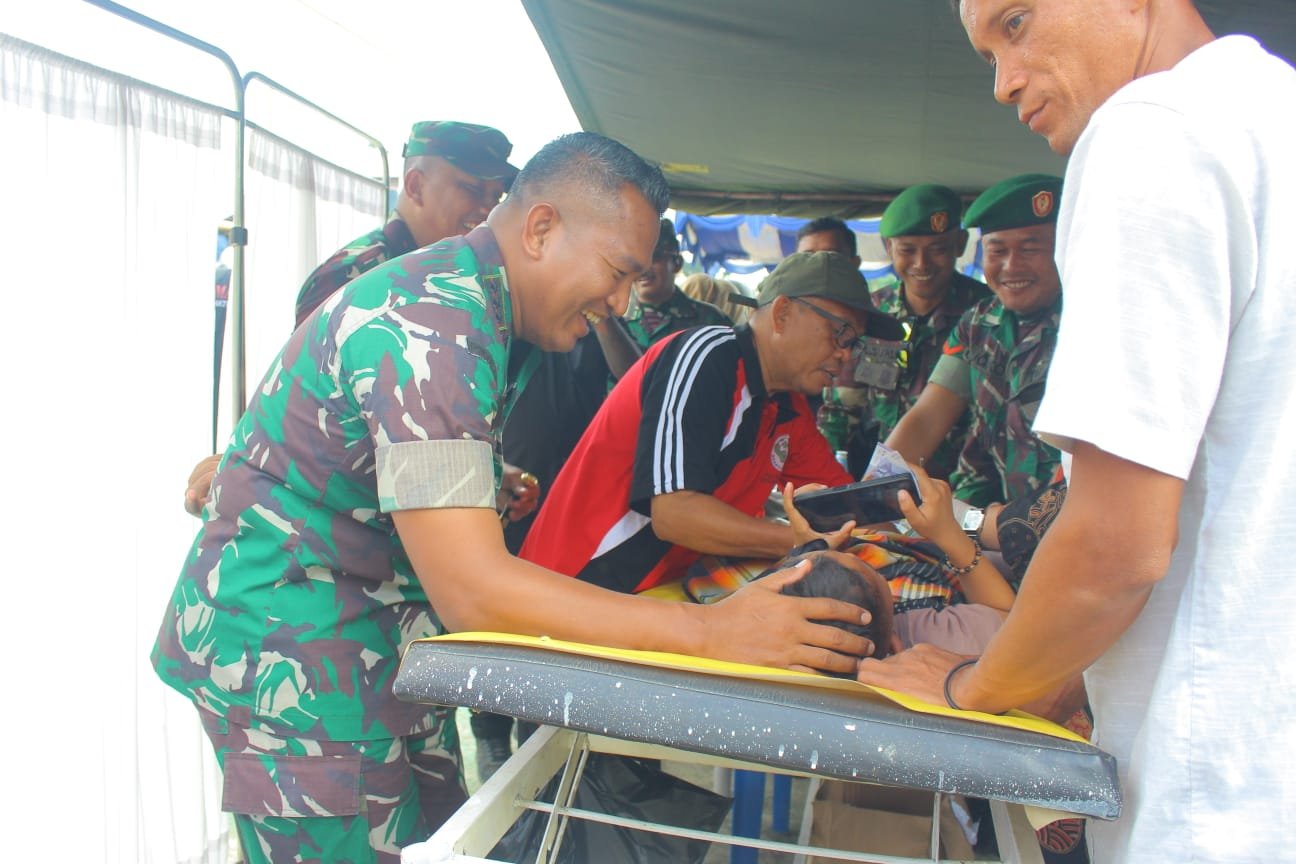 Danrem 023/KS Tinjau Baksos Kodim 0212/TS di Madina